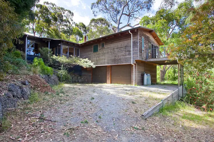26 Richardson Boulevarde, Lorne VIC 3232