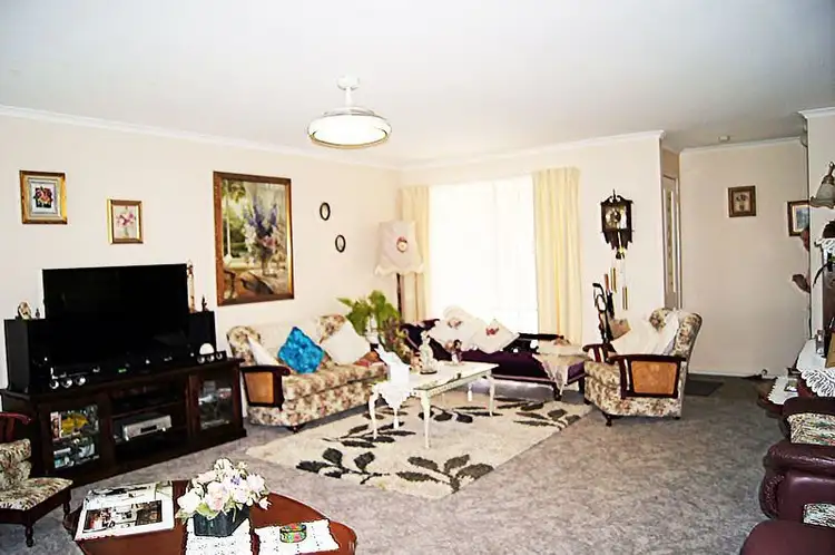 Seventh view of Homely house listing, 6 FERNDALE COURT, Lang Lang VIC 3984