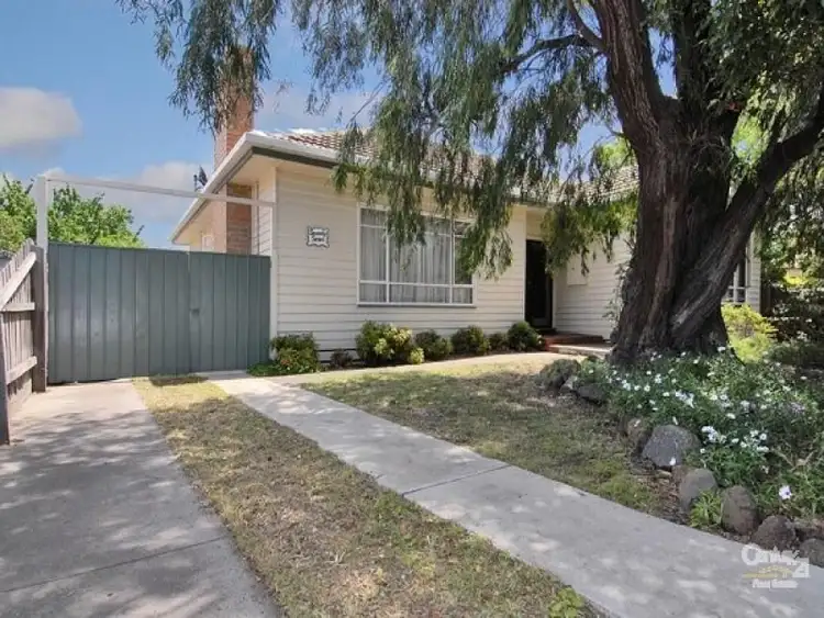 77 Maidstone Street, Altona VIC 3018