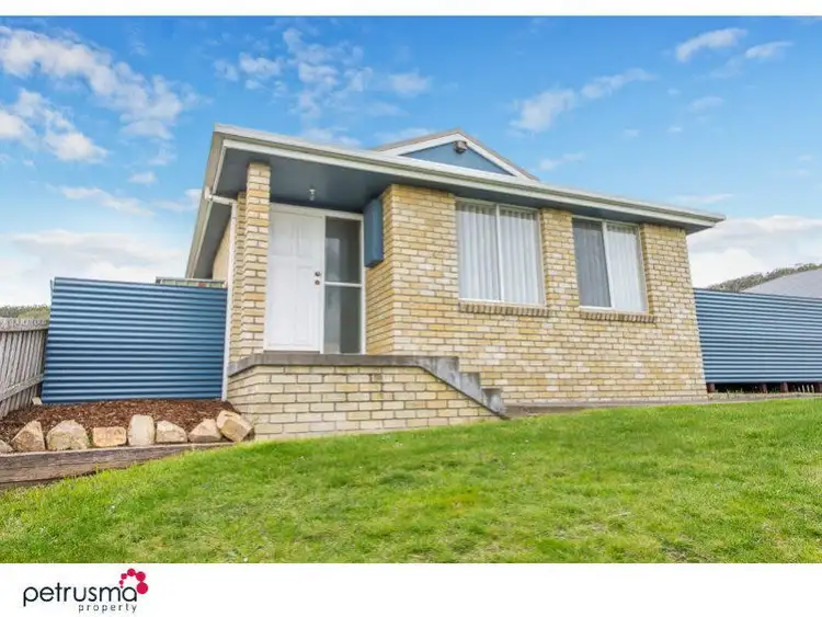 Main view of Homely villa listing, 1/116 Oakdowns Parade, Oakdowns TAS 7019