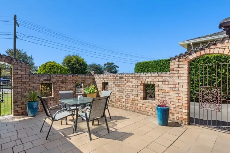 16 Silverwater Crescent, Miranda NSW 2228