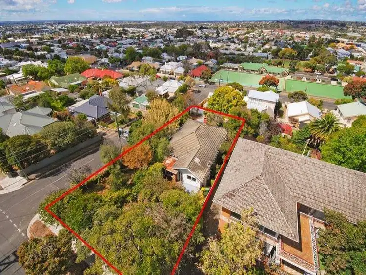 5 Mercer Parade, Newtown VIC 3220