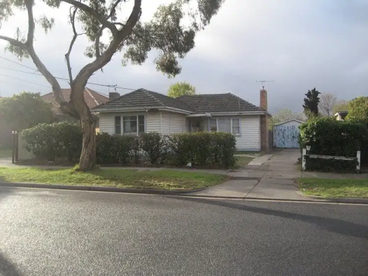 38 Primula Avenue, Brooklyn VIC 3012