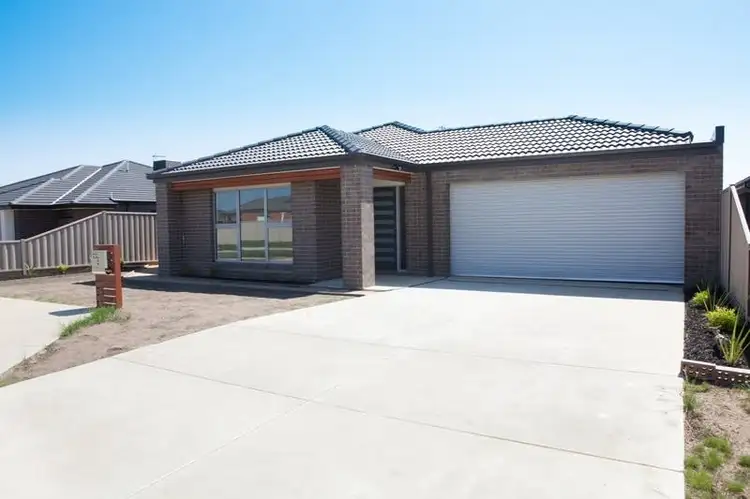 35 Carina Drive, Delacombe VIC 3356