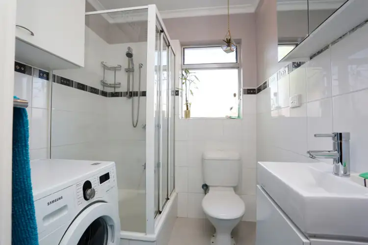 Fourth view of Homely apartment listing, 4/70 Bruce Street, Preston VIC 3072