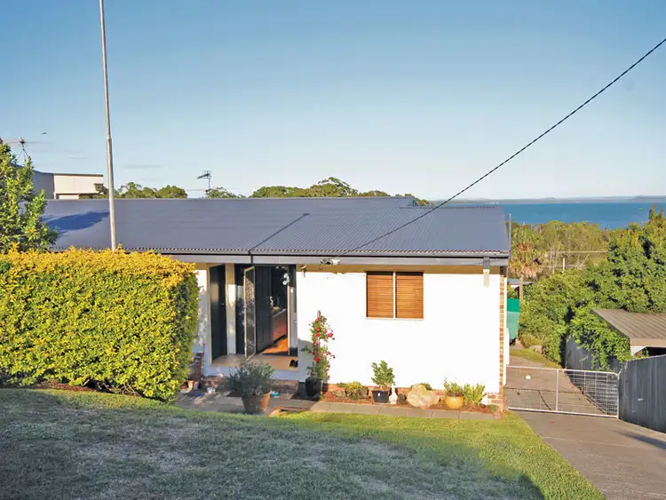 Second view of Homely house listing, 8 Lyndel Close, Soldiers Point NSW 2317