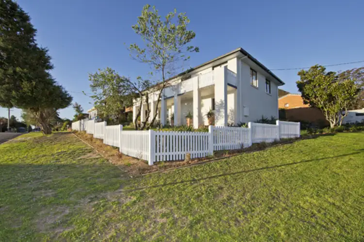 Second view of Homely house listing, 20 Leonard Avenue, Shoal Bay NSW 2315