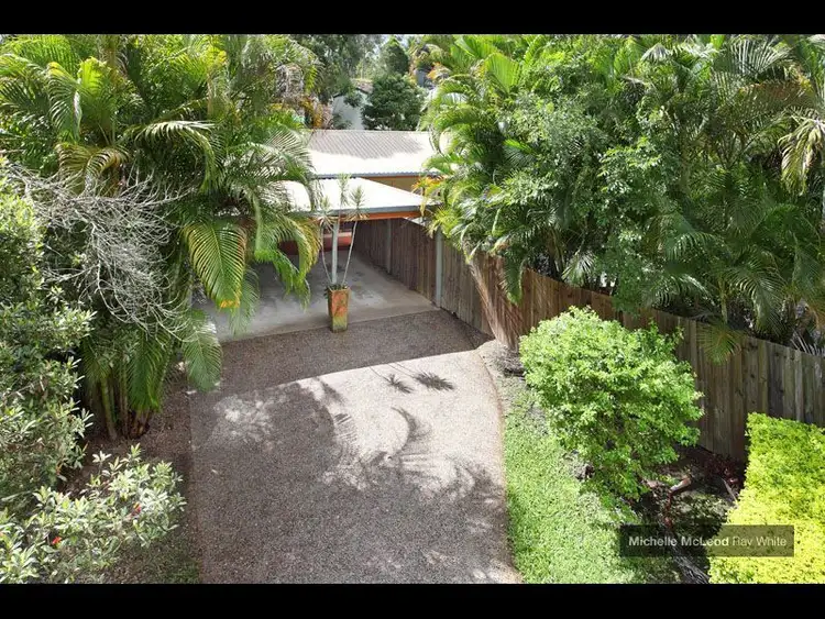 10 Dulhunty Street, Chapel Hill QLD 4069