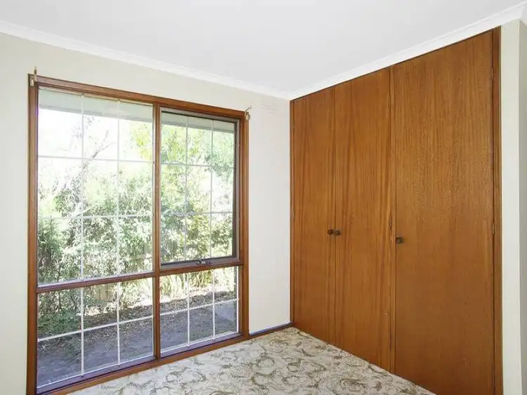 Fifth view of Homely unit listing, 1/11 Gairloch Grove, Newtown VIC 3220