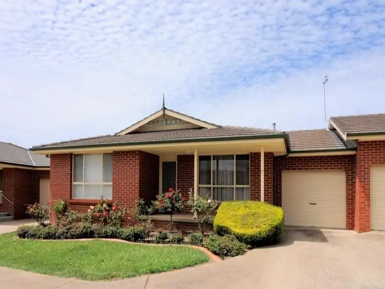 Main view of Homely unit listing, 11/388 Peisley Street, Orange NSW 2800