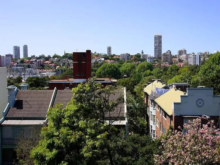 Third view of Homely apartment listing, 32/51 Roslyn Gardens, Elizabeth Bay NSW 2011