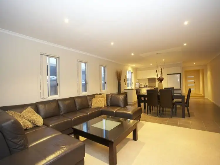 9 Windsong Way, Point Cook VIC 3030