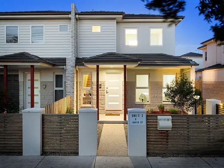 2/8 David Street, Altona VIC 3018