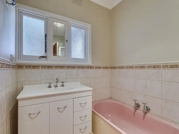 Sixth view of Homely house listing, 10 Meron Court, Greensborough VIC 3088