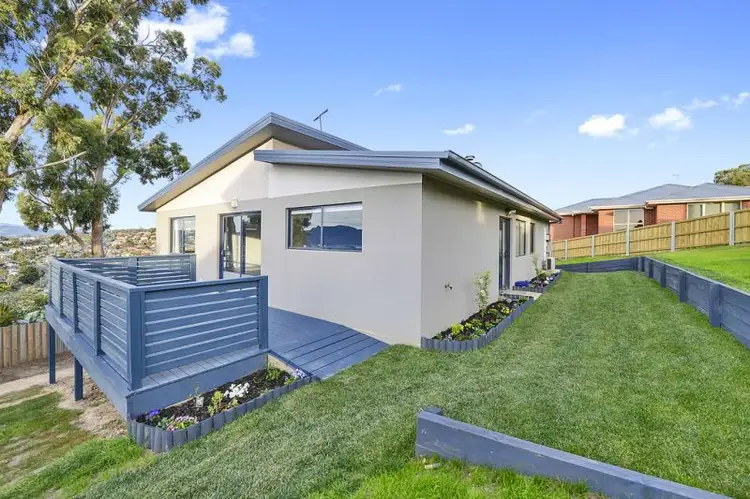 16 Donald Court, Glenorchy TAS 7010