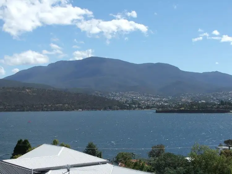 Fifth view of Homely villa listing, 3/168 Derwent Avenue, Lindisfarne TAS 7015