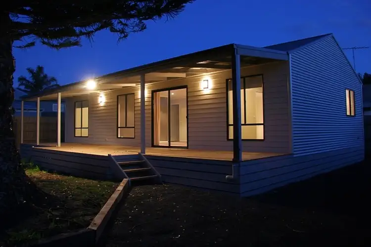 6 Ramsden Avenue, Apollo Bay VIC 3233