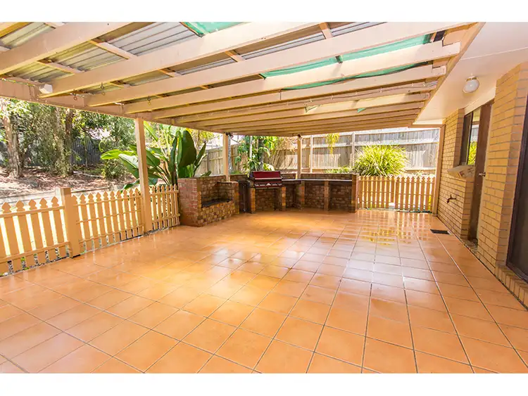 8 Tiley Court, Highland Park QLD 4211