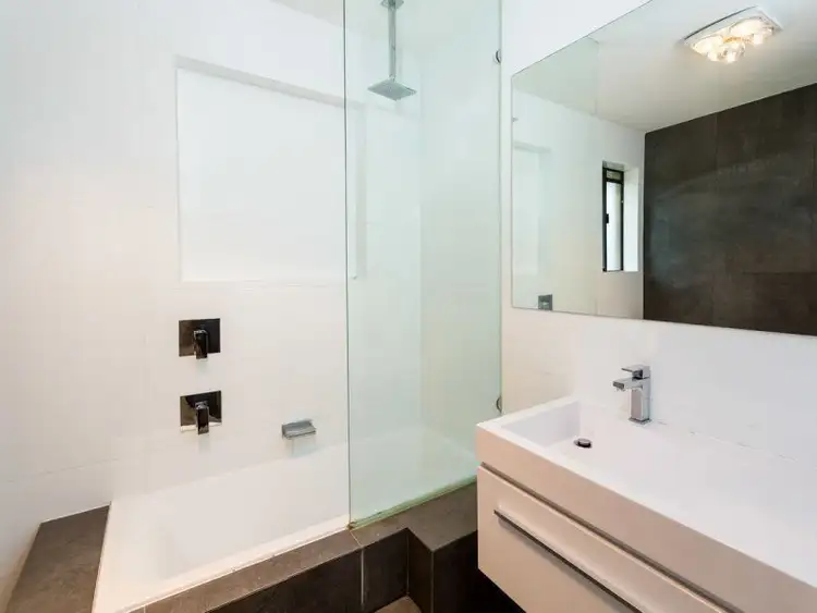 Fourth view of Homely house listing, 5 Treasure Court, Carrara QLD 4211