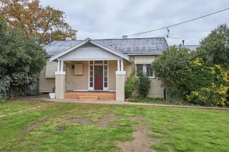 2 Dalton Street, Turvey Park NSW 2650