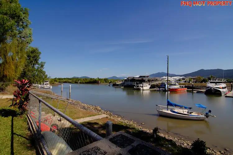 11 Riverside Parade, Trinity Park QLD 4879