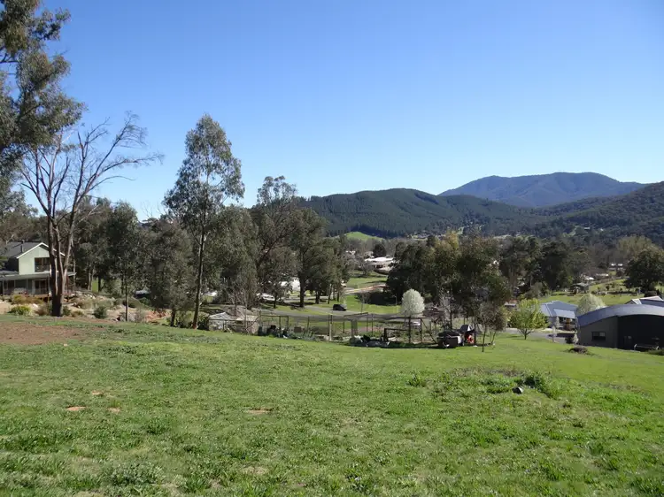 Lot 33 Leader Reef Drive, Bright VIC 3741