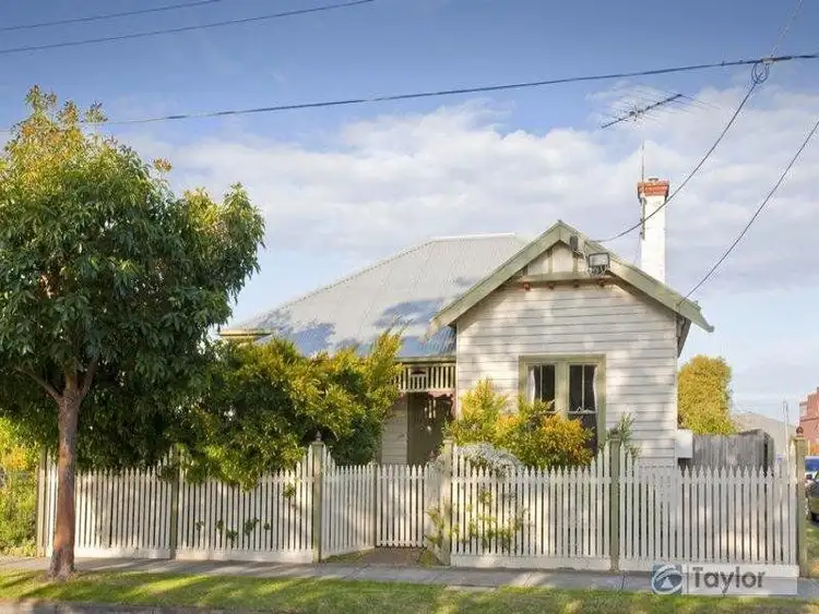 398 Pakington Street, Newtown VIC 3220