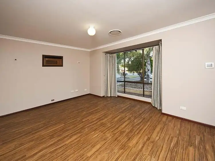 Fifth view of Homely house listing, 35 Willow Way, Maddington WA 6109