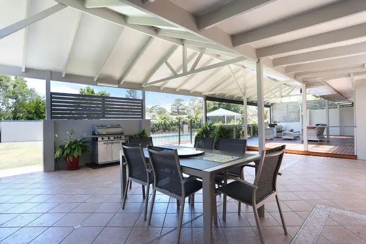8 Woodroffe Street, Little Mountain QLD 4551