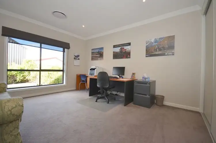 Sixth view of Homely house listing, 4 Conn Court, Horsham VIC 3400