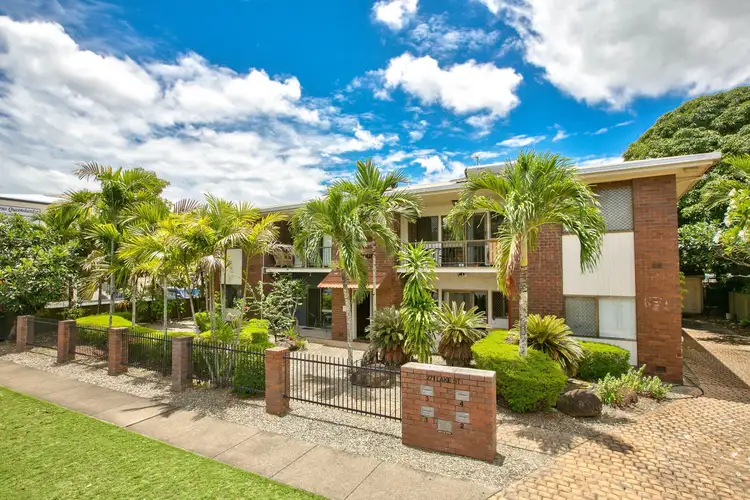 4/271 Lake Street, Cairns North QLD 4870