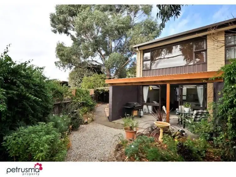 Main view of Homely unit listing, 4/15 Hazell Street, Blackmans Bay TAS 7052