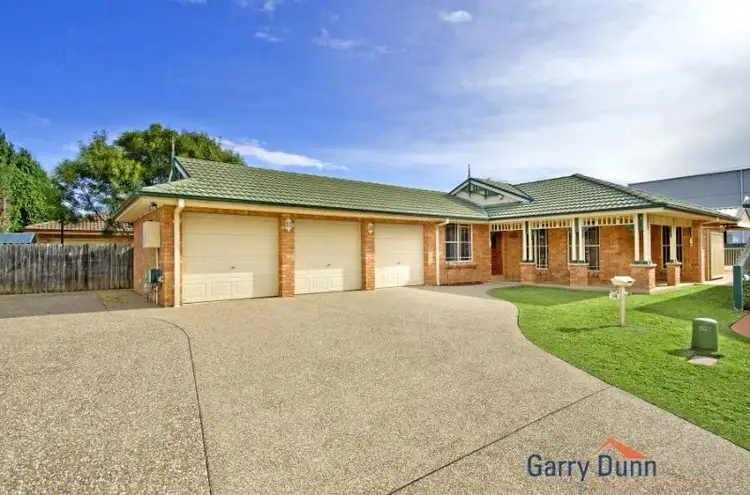 14 Derwent Crt, Wattle Grove NSW 2173