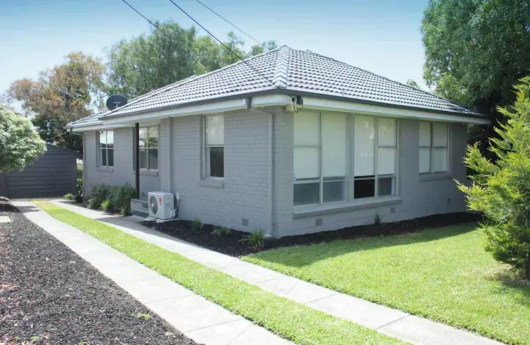 18 Coxon Parade, North Geelong VIC 3215