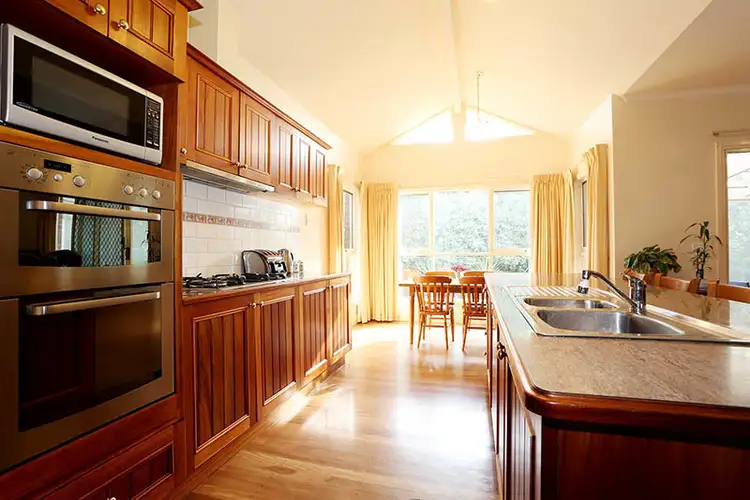 Fifth view of Homely house listing, 1 Domino Crt, Somerville VIC 3912