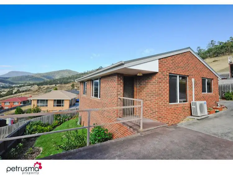 2/15 Lesdelle street, Claremont TAS 7011