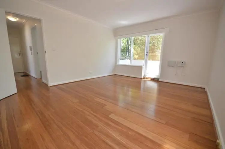 4/2A LOYOLA AVENUE, Brunswick VIC 3056