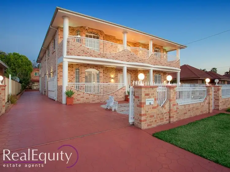 16 Bradshaw Avenue, Moorebank NSW 2170