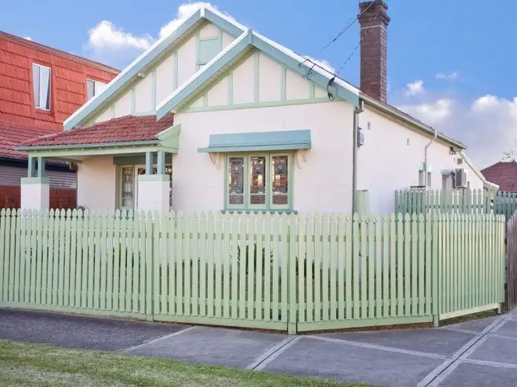 2 Linthorn Avenue, Croydon Park NSW 2133