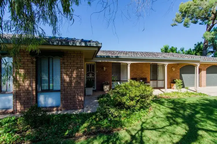 Second view of Homely house listing, 5 Wallis Place, Lake Albert NSW 2650