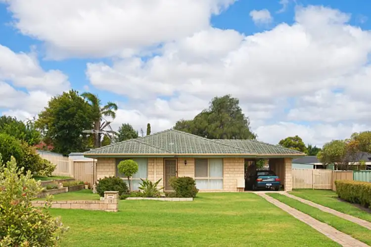15 Kittyhawk Grove, Geographe WA 6280