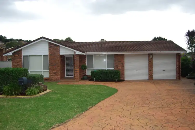 11 Elliott Pl, Kiama Downs NSW 2533