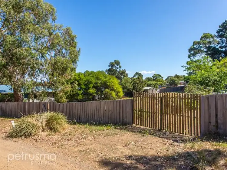 5 Leenna Street, Carlton TAS 7173
