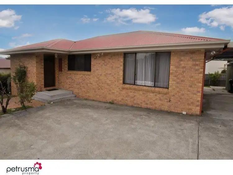 Second view of Homely villa listing, 2/5 Topham Street, Rose Bay TAS 7015