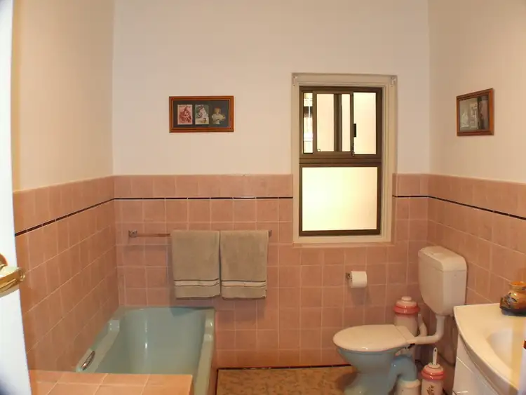 Fifth view of Homely house listing, 2 Synnett Ave, Seaview Downs SA 5049
