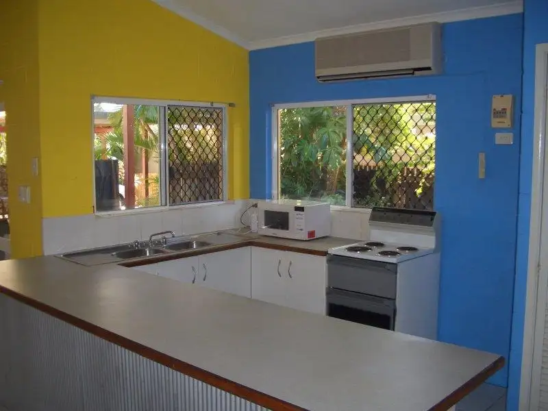 Main view of Homely villa listing, 1/26 hill, Manunda QLD 4870