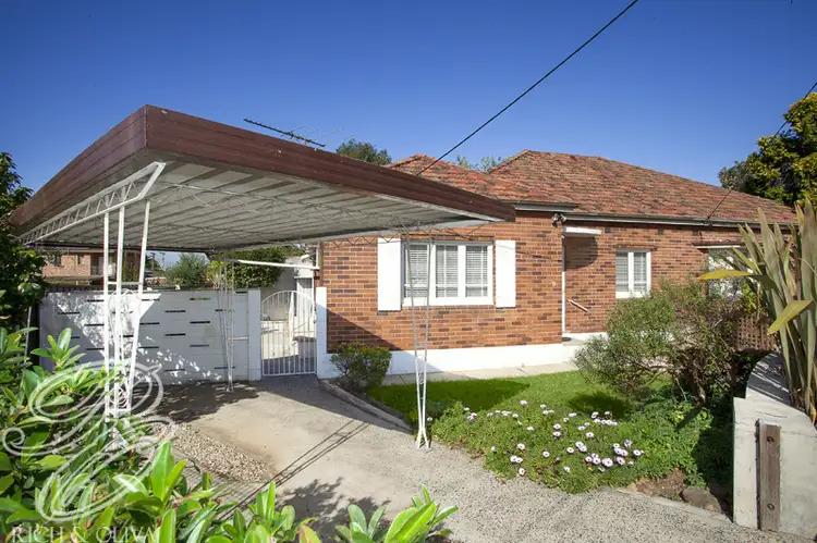 8 Kent Avenue, Croydon Park NSW 2133