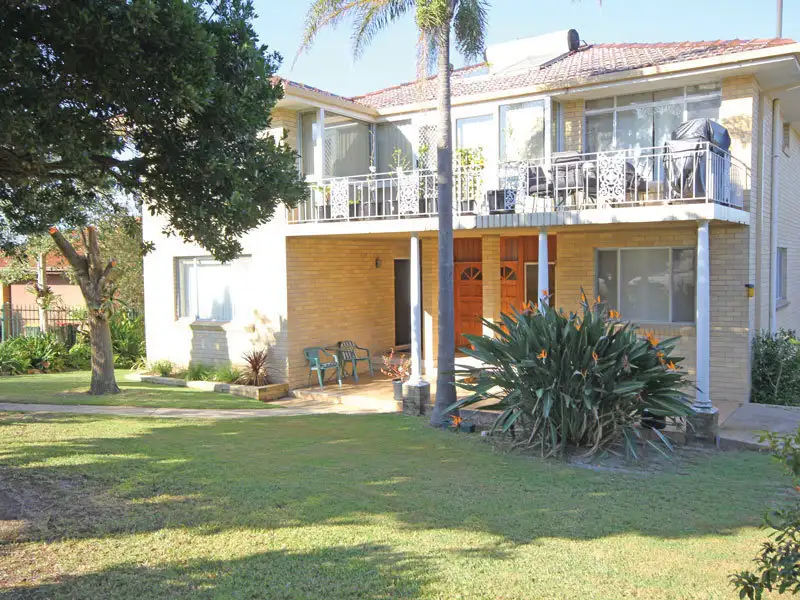 Main view of Homely unit listing, 2/9 Thurlow Avenue, Nelson Bay NSW 2315