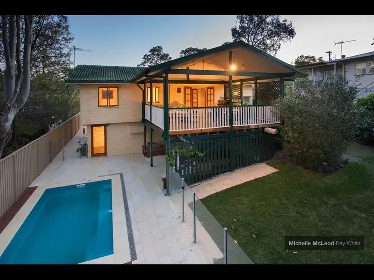 10 Aberfoyle Street, Kenmore QLD 4069