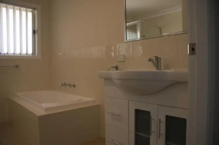 Fifth view of Homely house listing, 11 Oliver Street, Blayney NSW 2799